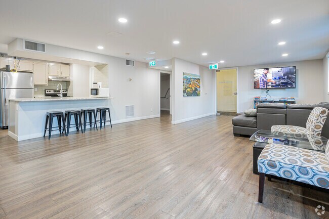 Social Room - The Pinnacle