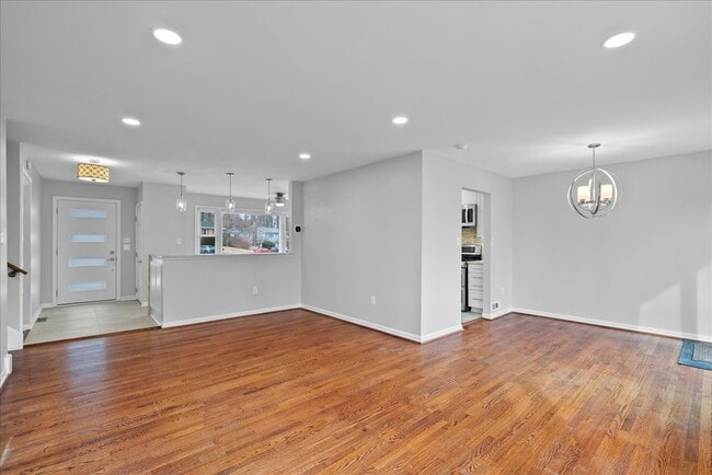 Photo - "Spacious 5-Bed split level Gem with Finished Basement & Fireplace on Brompton St, West Springfie...