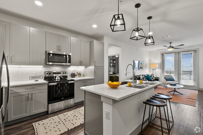Building Photo - The Jameson at the Bluffs Rental