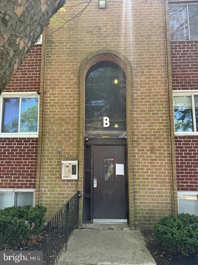 Building Photo - 110-30 Byberry Rd Unit B9 Rental