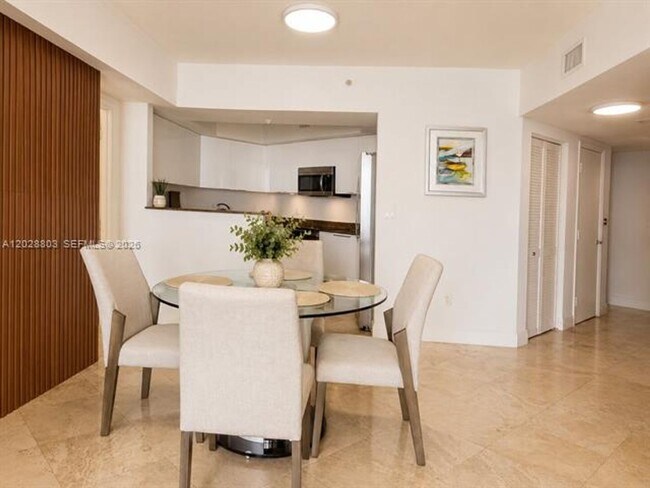 Photo - 16699 Collins Ave Unidad 16699 Collins Ave # 2301