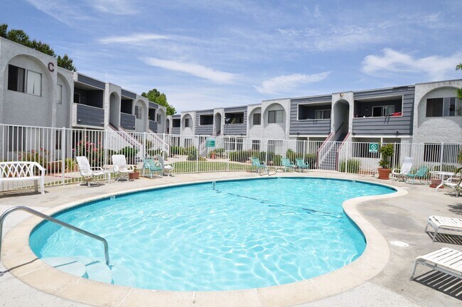 Photo - Oakleaf Apartments