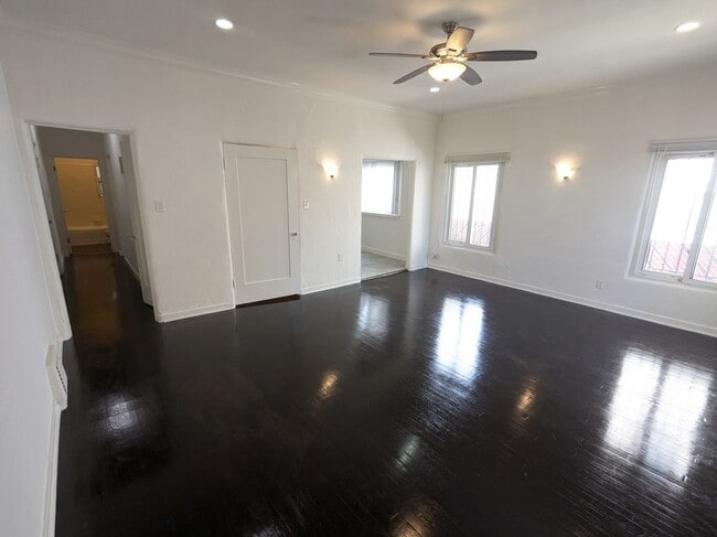 Building Photo - 1152 Gordon St Unit 3