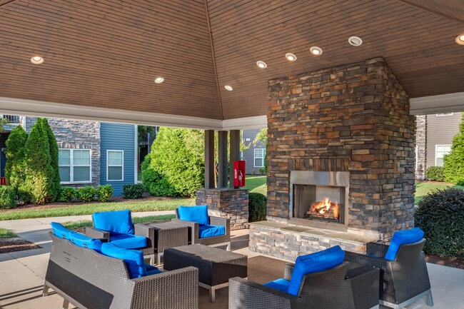Outdoor Pavilion and Fireplace - Bridford West Rental