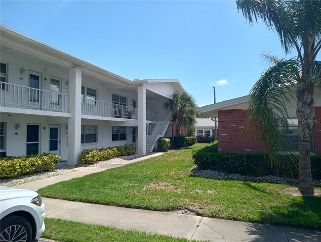 Photo - 330 Brandywine Dr Unidad 323 Rental