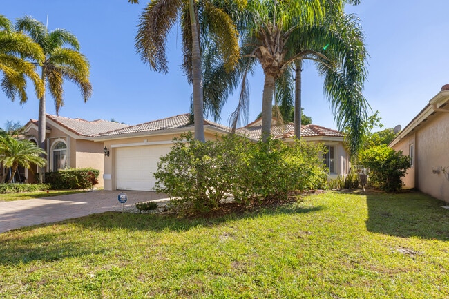3800 Woodfield Dr