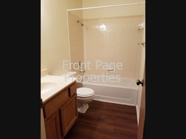 Photo - 740 Simonetti Dr