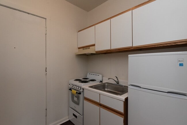 Photo - 3947 W Irving Park Rd Unit J08P