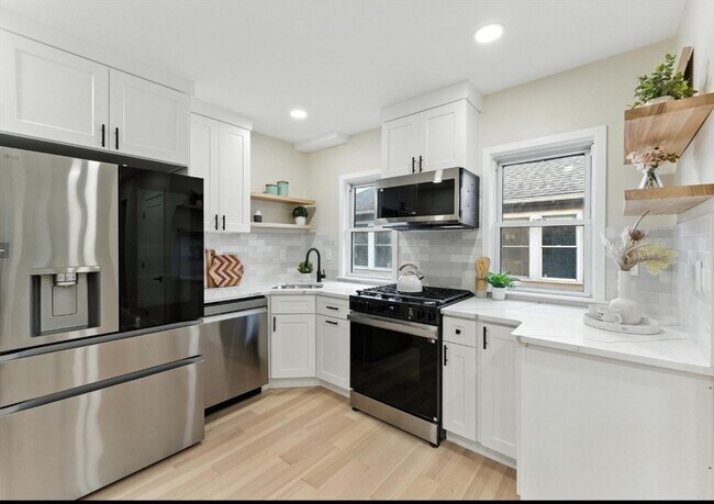 Photo - 76 Orchard St