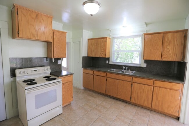 Photo - Country Living in the City