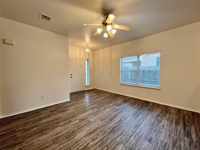 Photo - 703 Donny Brook Dr