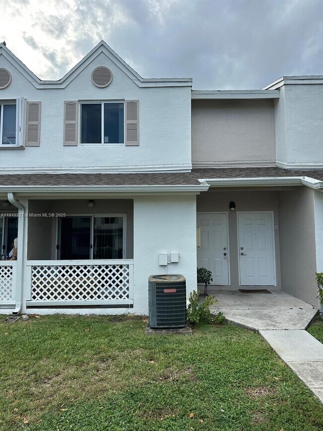 Photo - 17440 NW 67th Pl Unit B-5