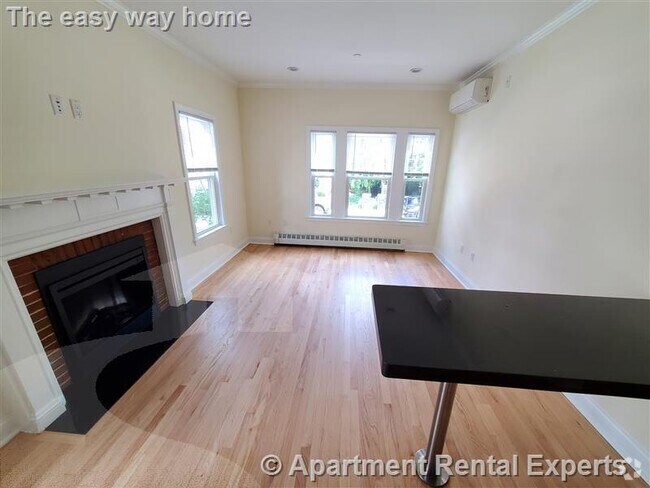 Building Photo - 65 Langdon St Rental