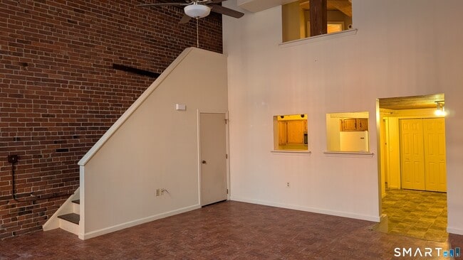 Photo - 839 Main St Unidad APT 98