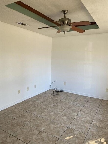 Photo - 1528 Live Oak St Unit 153