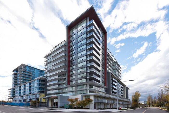 Building Photo - 909-8833 Hazelbridge Way Unit 909