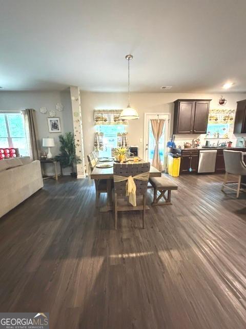Photo - 105 Westbury Dr