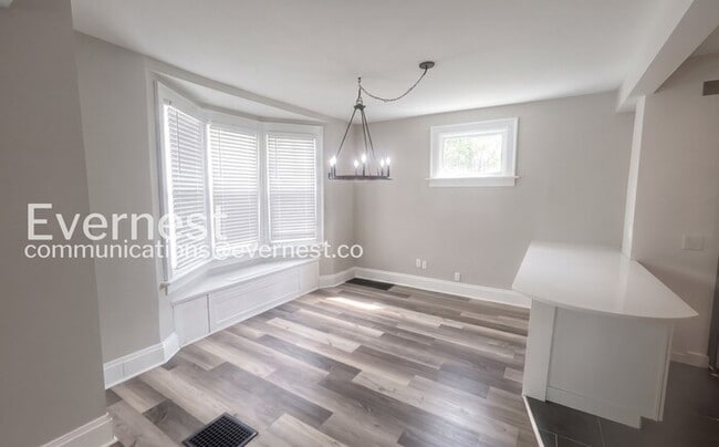 Photo - 1681 Manchester Ave