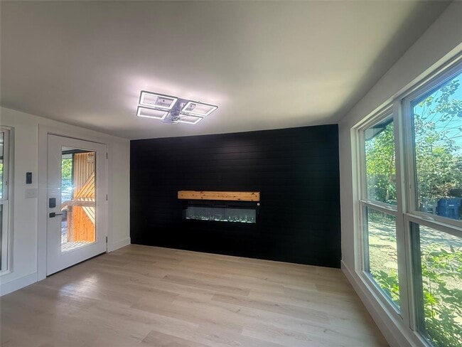 Photo - 5903 Nancy Dr Townhome