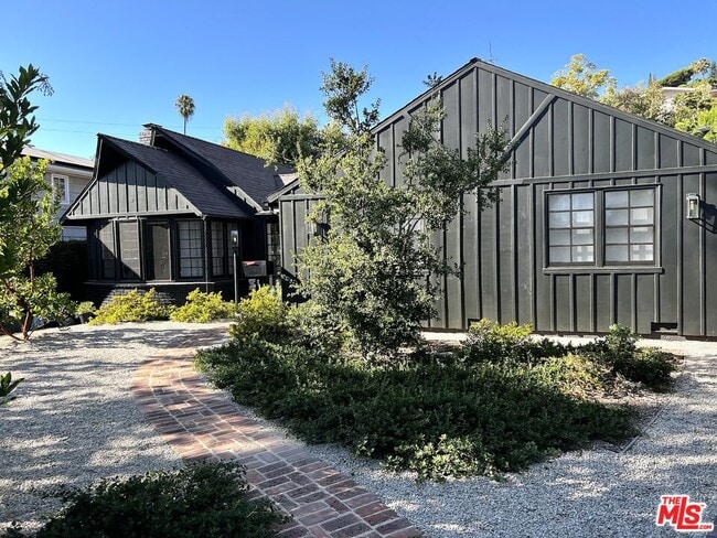 Photo - 14921 Bestor Blvd