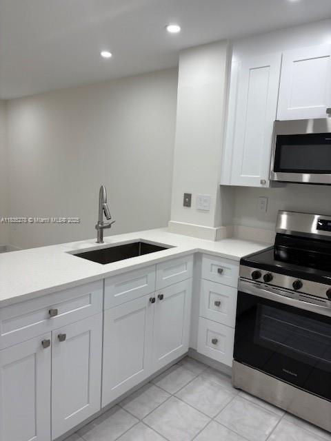 Building Photo - 2154 W 60th St Unit 12215 Rental