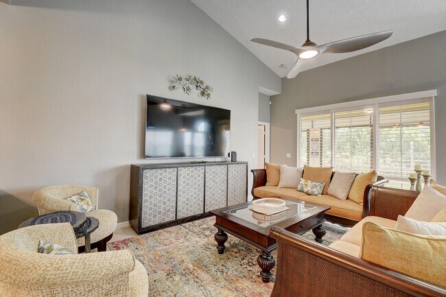 Photo - 8253 Horseshoe Bay Rd