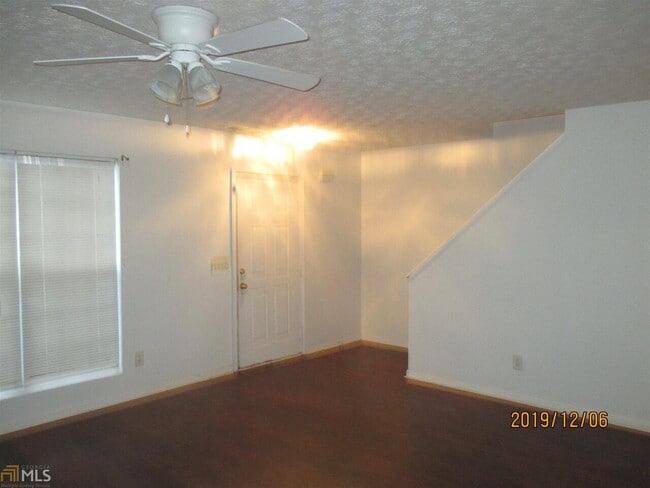 Photo - 2296 Strathmoor Manor Dr