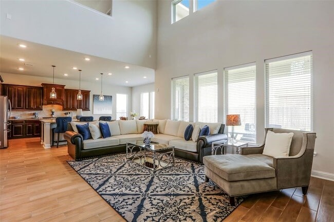 Photo - 1815 Carriage Oaks Ln