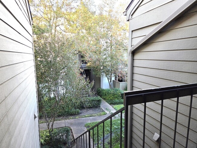 Photo - 10053 Westpark Dr Unit 326