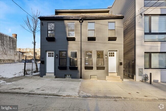 Building Photo - 55 E Sharpnack St Rental