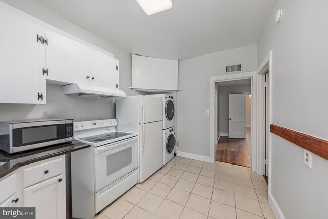 Photo - 503 Caroline St