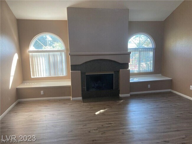 Building Photo - 3145 E Flamingo Rd Unit 2100