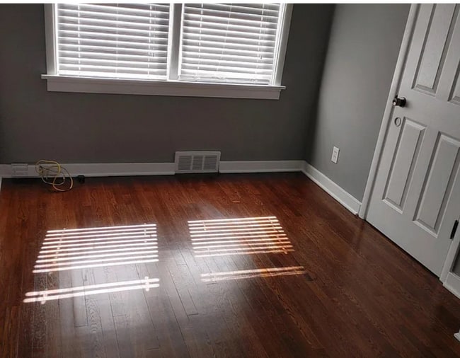 Photo - 7011 Roberts Ct