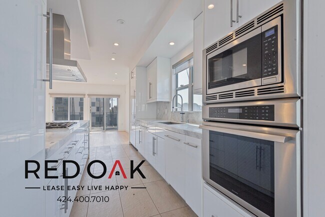 Photo - Stunning Three-Bedroom with Luxurious Fini... Unit C
