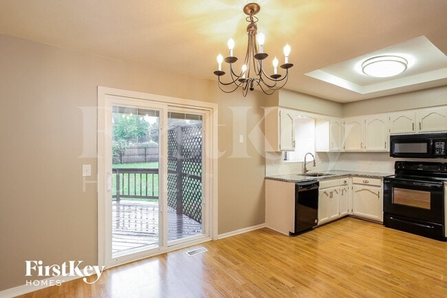 Photo - 3201 SE 6th Ct