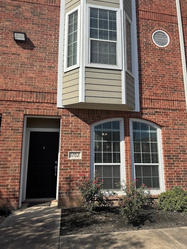 Photo - 1198 Jones-Butler Rd Unidad 1702