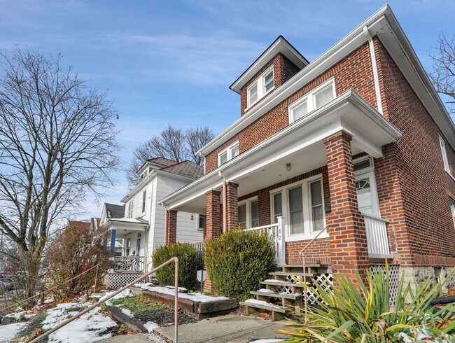 Photo - 182 E Patterson Ave