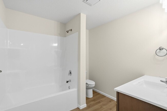 Photo - 4919-4921 Silver Mill Dr. Unidad 4921 Silver Mill Dr.