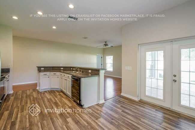 Photo - 810 Coade Stone Dr