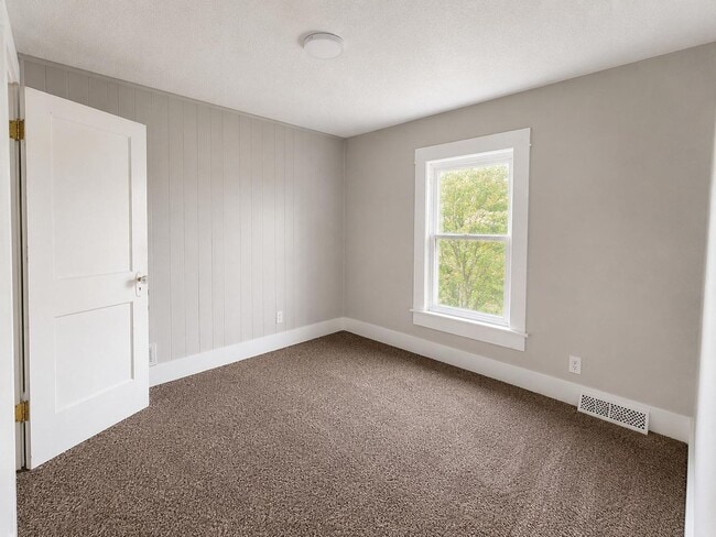 Photo - 4-Bedroom Home for Rent in Akron – Only $1,500!