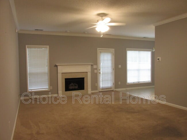 Photo - 102 Aaron Parc Ct