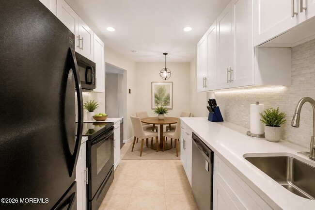 125 Amberly Dr