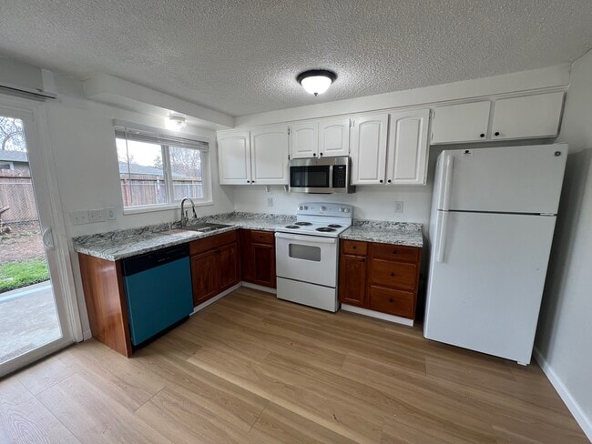 Photo - 3100 Juanipero Way