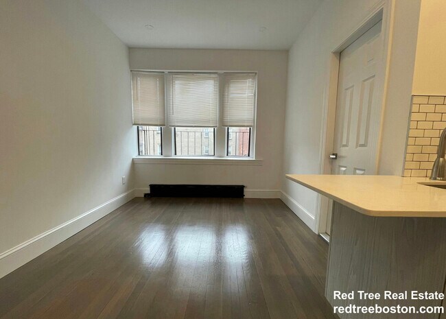 Photo - 11 Queensberry St Unit 19