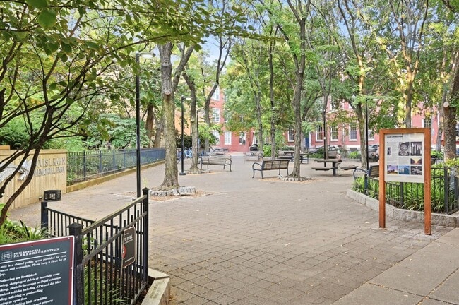 1110 Pine St Unit 2