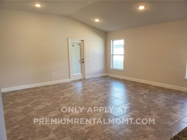 Photo - 1138 Berry Ln