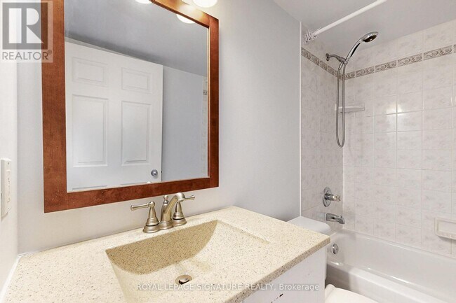 Photo - 39 Parliament St Unit 1205