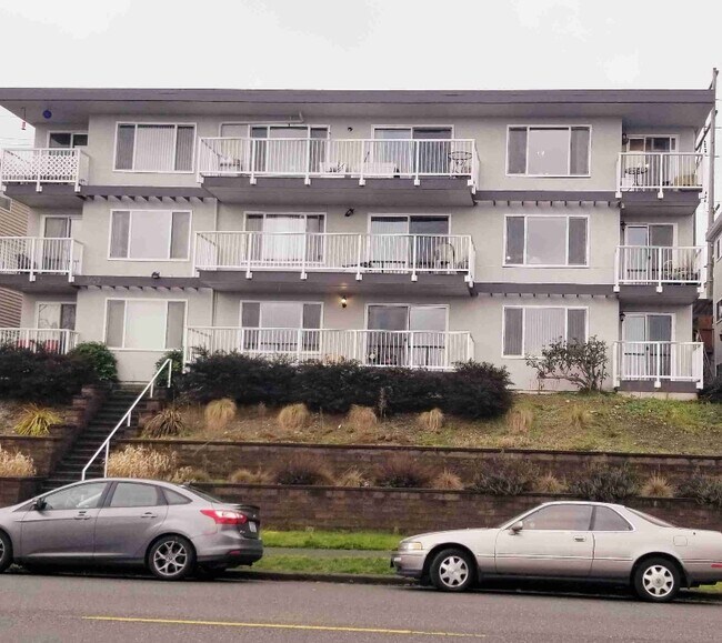 Photo - 2415 Grand Ave Apartment Unit 2