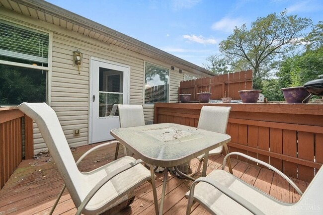 526 Clinton Springs Ave Unidad D