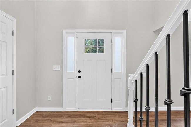 Photo - 4554 Darrowby Dr